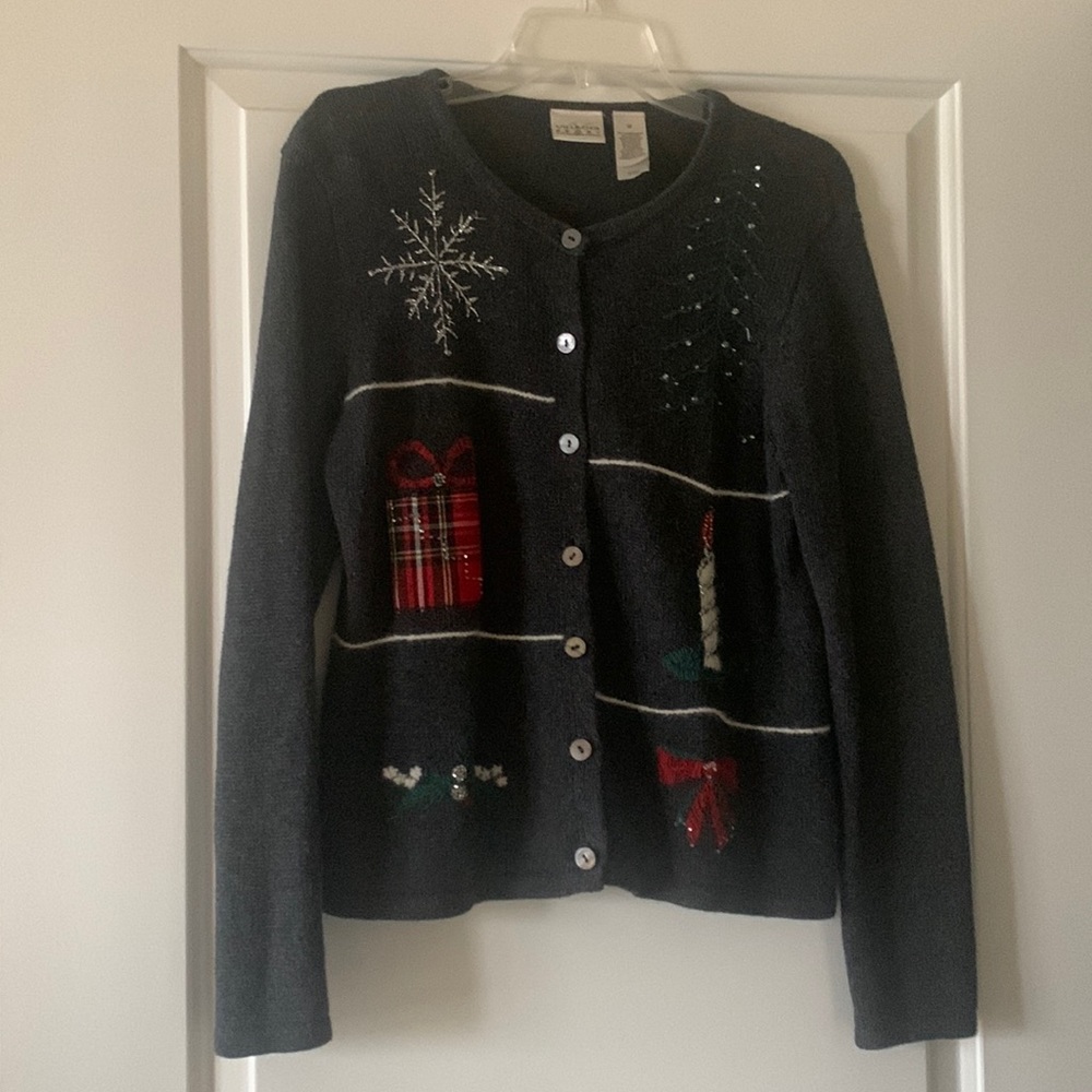 Medium sized gray Christmas sweater